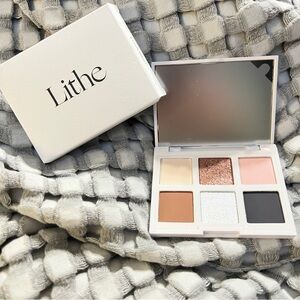 NEW-Lithe Eyeshadow Palette - Astral-Cream.